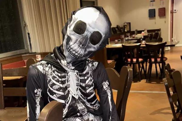 Jugend TSV M97: Halloween im Sportcasino: 1764363729-1699257646=65106083