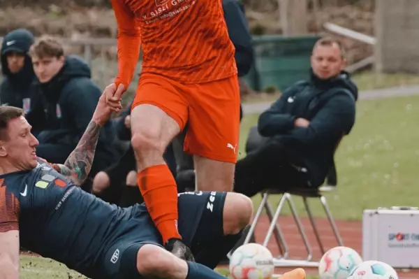 1. Herren teilen sich am Karfreitag die Punkte: 1764363729-1712038203=52325526