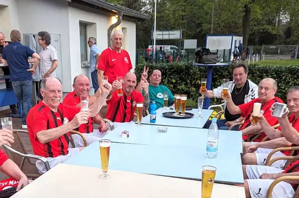 Die  Ü60I reiste „jüngst“ am Montag, nach Pankow war ihr Ziel.: 1764363729-1712845084=51518645