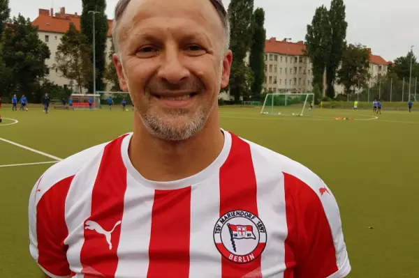 Ü 40 I:  Alter schützt vor Toren nicht : 1764363729-1714937241=49426488