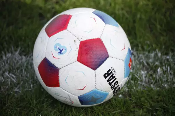 2. Herren nach gelungenem Saisonstart auf Platz 2: 1764363729-1727024325=37339404