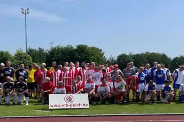 Walking Football Turnier in Polch: 1765718505-1750428978=15289527