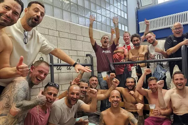 Ü 40 trotzt dem Deutschen Meister einen Punkt ab: 1764973150-1758470808=6502342