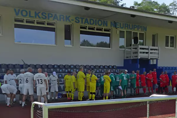 Langsam aber oho – unser Fontane-Abenteuer: 1764363729-1758818368=5545361