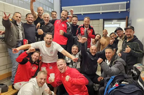 Ü 40 fährt ersten Heimsieg ein: 1764363729-1759680811=4682918