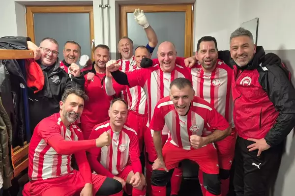 Hattrick-Bomber und TW Hakan sichern den Einzug ins Viertelfinale: 1768262505-1765867709=2394796