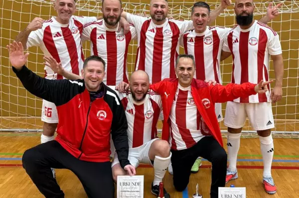 Ü 40 feiert Turniersieg in Kremmen: 1768200559-1768124527=76032